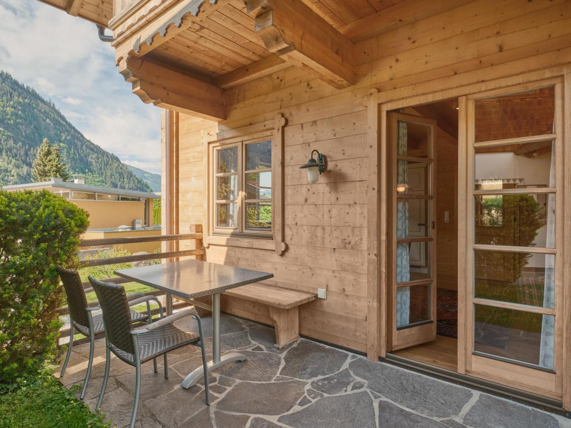 Chalets Huber ไมย์อาโฮเฟิน ภายนอก รูปภาพ