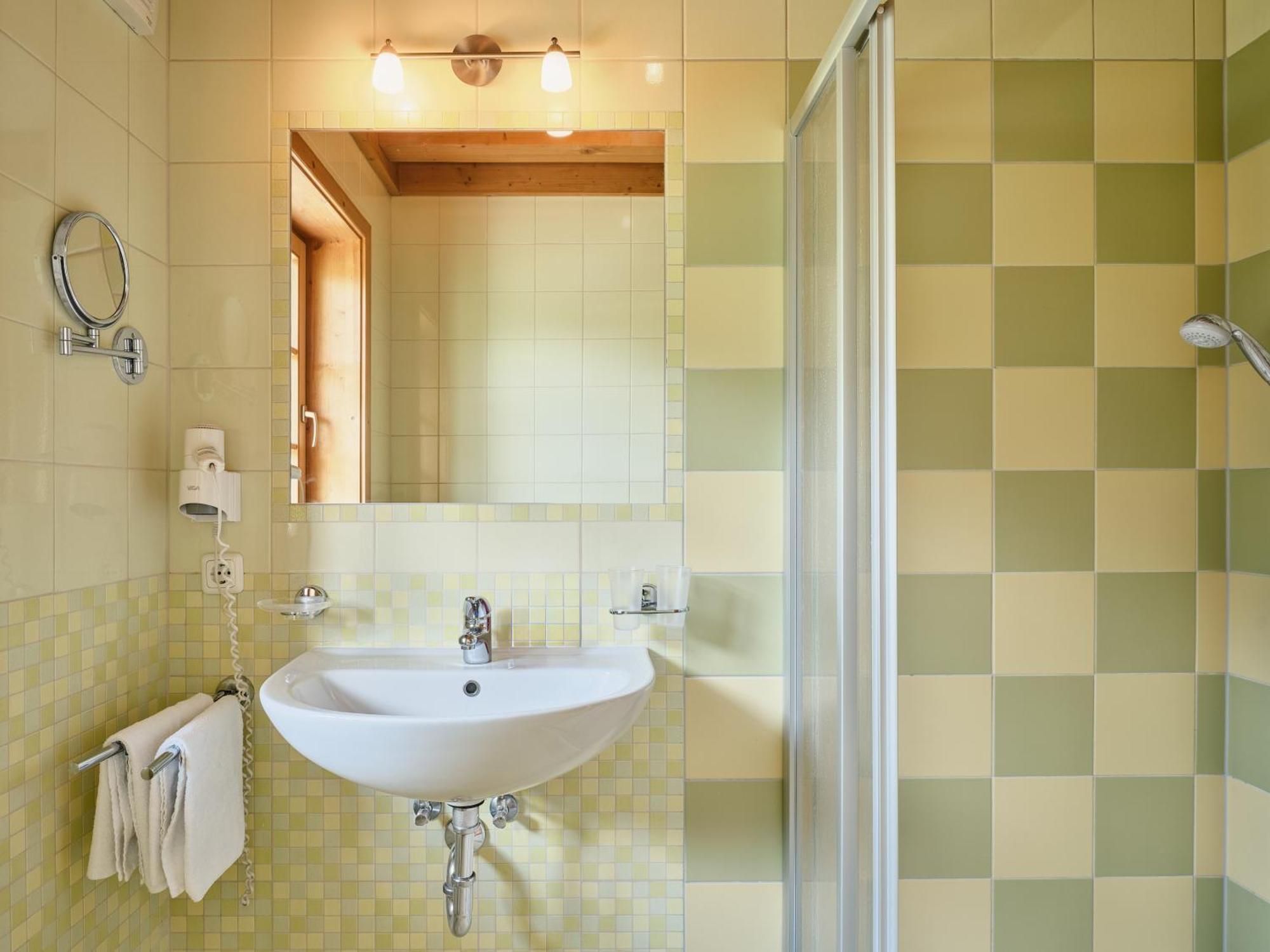 Chalets Huber ไมย์อาโฮเฟิน ภายนอก รูปภาพ