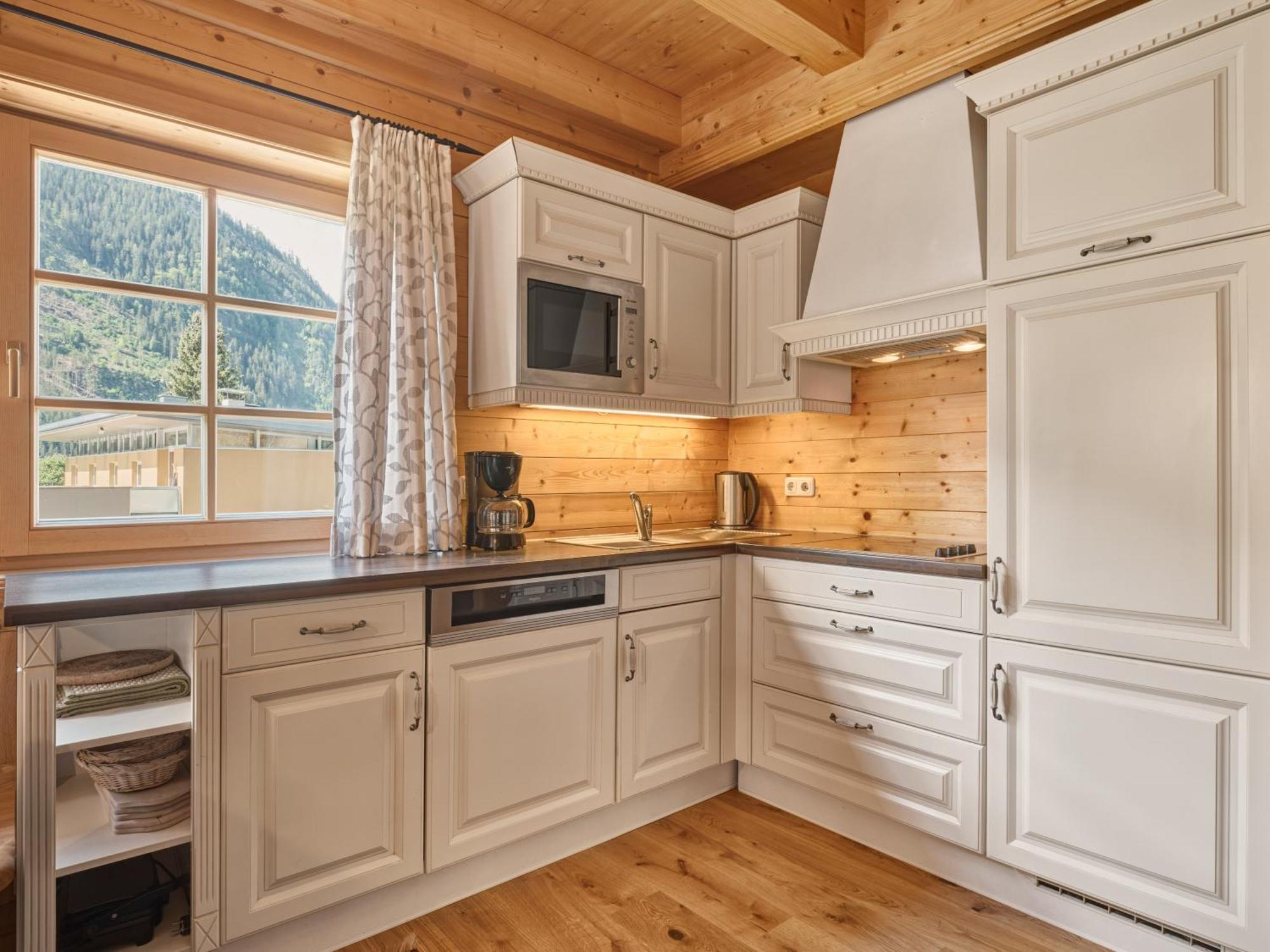 Chalets Huber ไมย์อาโฮเฟิน ภายนอก รูปภาพ